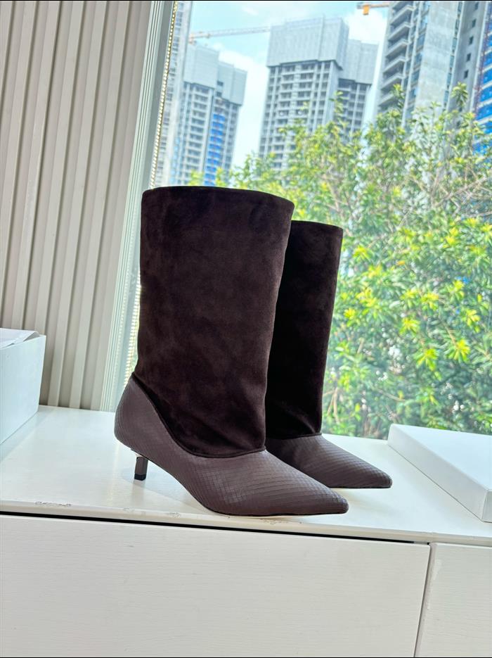 2025112817261371 410